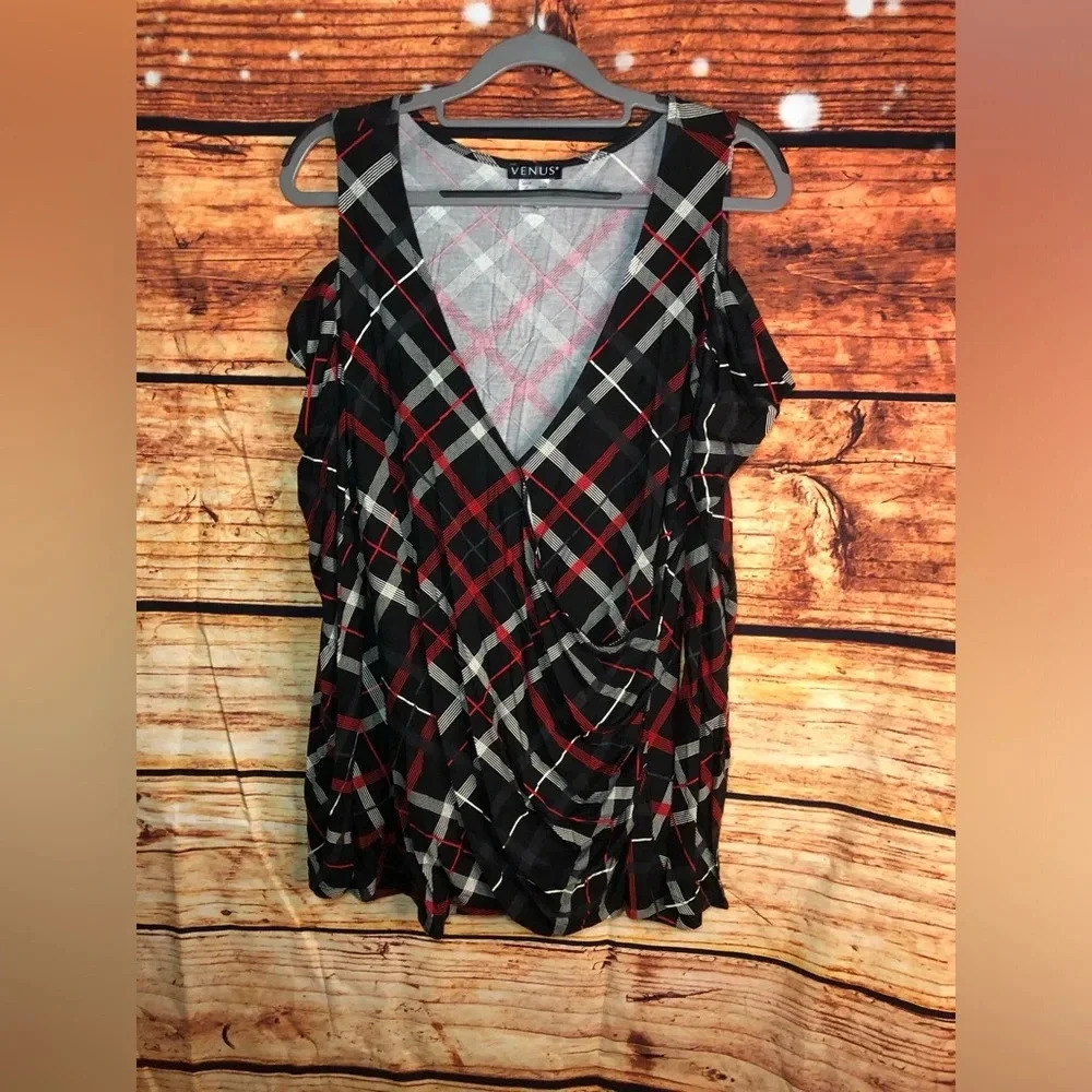 Women’s Black Top
